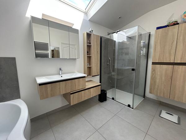 Fréthun maison type longère semi plain pied, garage, jardin 