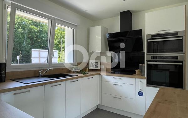 Maison à vendre    6 pièces • 119,80 m2 Évreux
