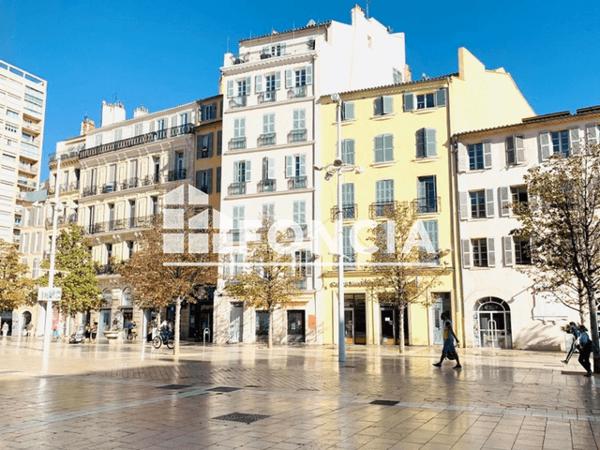 Location Appartement 3 pièces 58.4 m² - 7 PLACE LOUIS BLANC Toulon 83000