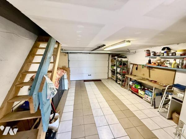 Pluneret au calme d'une impasse