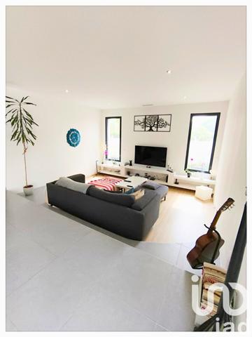 Maison traditionnelle 4 pièces de 135 m² à Fonsorbes (31470)