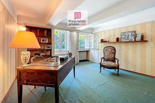 Élégant mas provençal au charme authentique