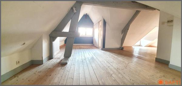 MAISON DE VILLE AVEC STUDIO ET GARAGE