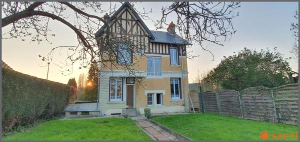 MAISON DE VILLE AVEC STUDIO ET GARAGE