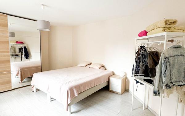 Appartement à vendre    3 pièces • 93 m2 Gries