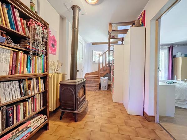 Vaste maison idéalement située sur 3000 m² (dont 2000 m² constructibles)