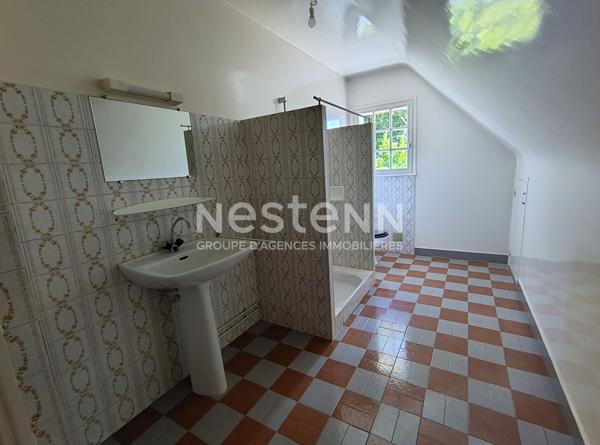 Maison à Questembert - Terrain de 3,2 ha sans vis-à-vis - 98 m² - 3 chambres