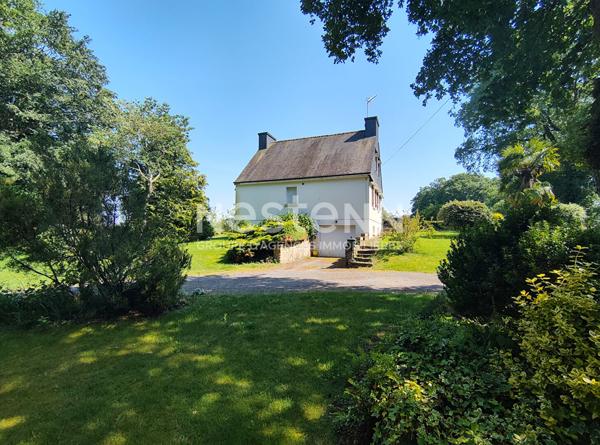 Maison à Questembert - Terrain de 3,2 ha sans vis-à-vis - 98 m² - 3 chambres