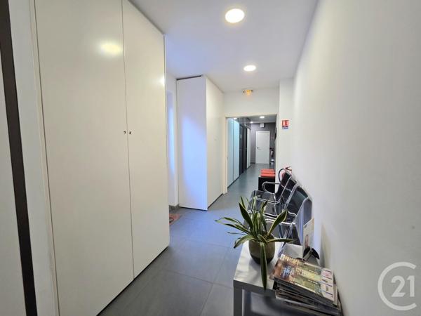 Appartement à vendre  6 pièces - 142 m2 MARSEILLE - 13006