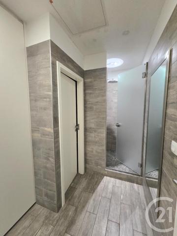 Appartement à vendre  6 pièces - 142 m2 MARSEILLE - 13006