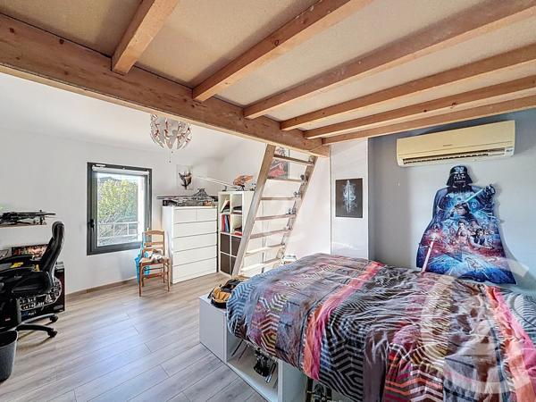 Maison à vendre  5 pièces - 143,53 m2 ST MARTIN DE CRAU - 13