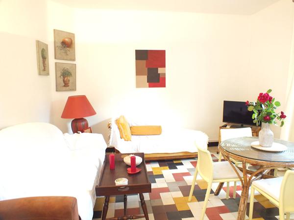 Maison meublée Villeneuve Les Avignon 3 pièce(s) 62.15 m2