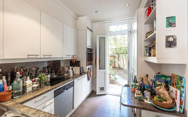 Appartement à vendre    3 pièces • 71,76 m2 Paris 14