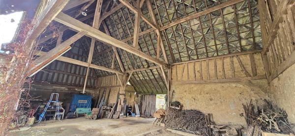 Maison ancienne , grand terrain + Dépendance Agglomération Filibus recherchée