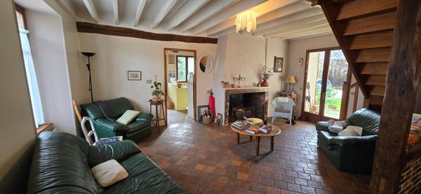 Maison ancienne , grand terrain + Dépendance Agglomération Filibus recherchée