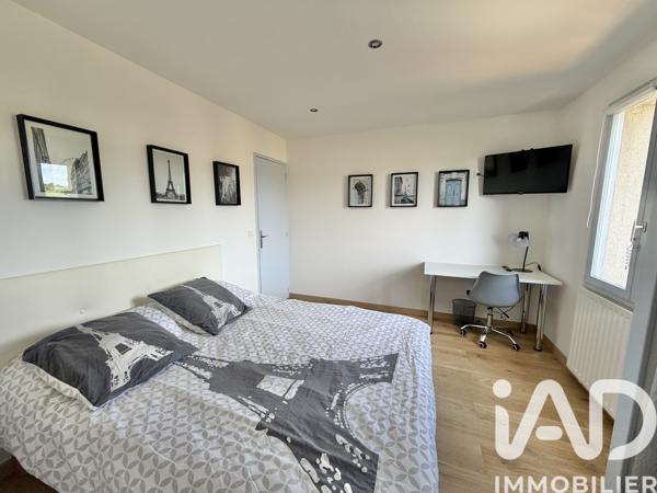 Maison à vendre 6 pièces 140 m² Nîmes