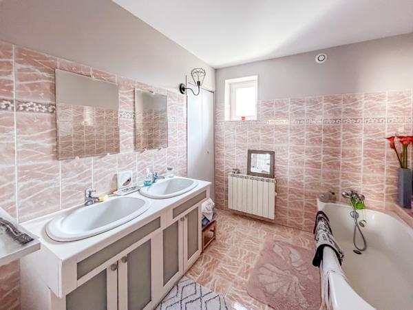 Maison à vendre à Saint-Astier (24110) - Dordogne