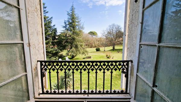 Chateau à vendre à Sainte-Foy-la-Grande (33220) - Gironde