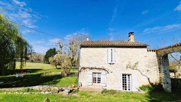 Chateau à vendre à Sainte-Foy-la-Grande (33220) - Gironde