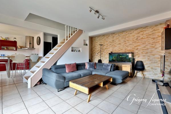 À vendre – Beau duplex 3 pièces de 78,19 m² au dernier étage, avec balcon, garage et place de parking privative