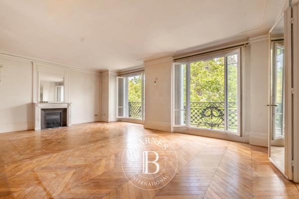 Paris 7ème, Appartement 2 Chambres -  137 m² à vendre