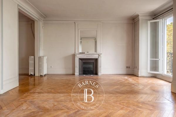 Paris 7ème, Appartement 2 Chambres -  137 m² à vendre