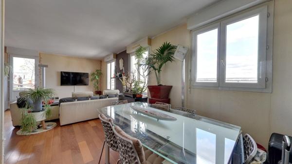 TRÈS RARE A LA VENTE !