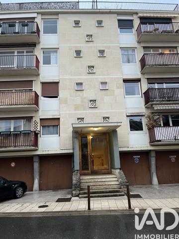 Location appartement 3 pièces 63 m² Fontainebleau