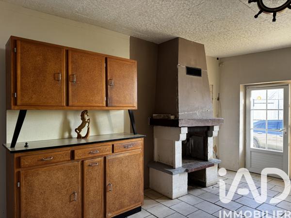 Maison à vendre 5 pièces 87 m² Saint-Bonnet-sur-Gironde