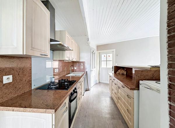 Maison
         4 pièces
        - 94 m² 175 000 € *