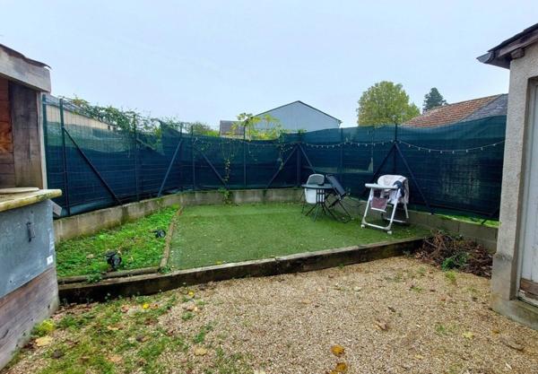 2 maisons de ville et 1 grand garage