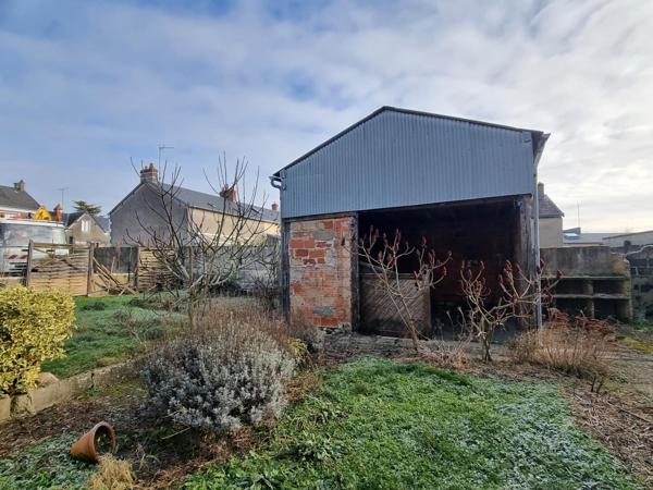 2 maisons de ville et 1 grand garage