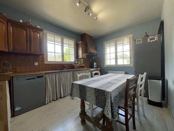 Maison
         4 pièces
        - 103 m² 215 000 € *