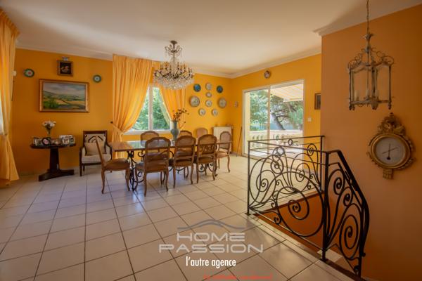 Maison
                                                                                                                                                                                                                                                                                                                        7 pièce(s)                                                                                                                                                                                                          5 chambre(s)                                                                                                                                                                                                          165  m²