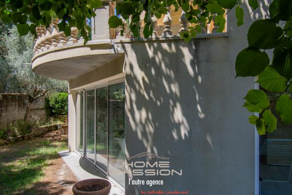 Maison
                                                                                                                                                                                                                                                                                                                        7 pièce(s)                                                                                                                                                                                                          5 chambre(s)                                                                                                                                                                                                          165  m²