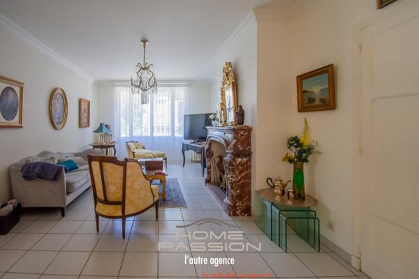 Maison
                                                                                                                                                                                                                                                                                                                        7 pièce(s)                                                                                                                                                                                                          5 chambre(s)                                                                                                                                                                                                          165  m²