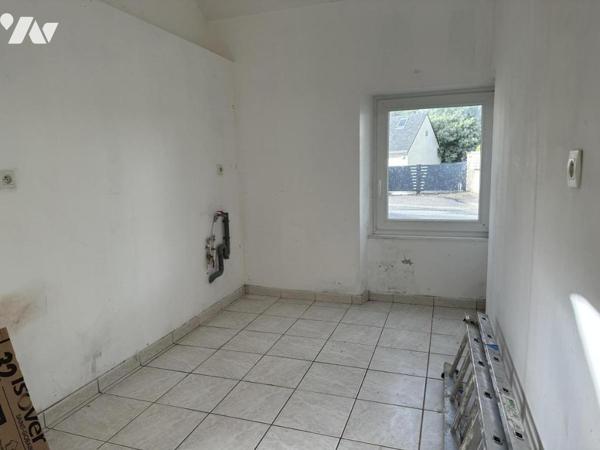 A VENDRE 56 SURZUR MAISON ANCIENNE SUR BEAU TERRAIN DE 767 m²