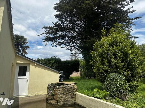A VENDRE 56 SURZUR MAISON ANCIENNE SUR BEAU TERRAIN DE 767 m²