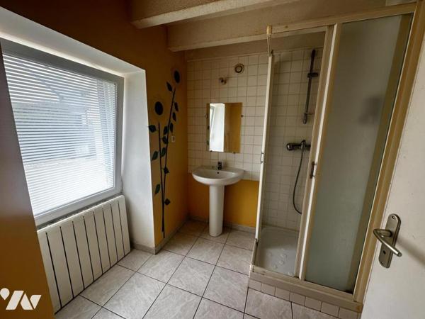 A VENDRE 56 SURZUR MAISON ANCIENNE SUR BEAU TERRAIN DE 767 m²