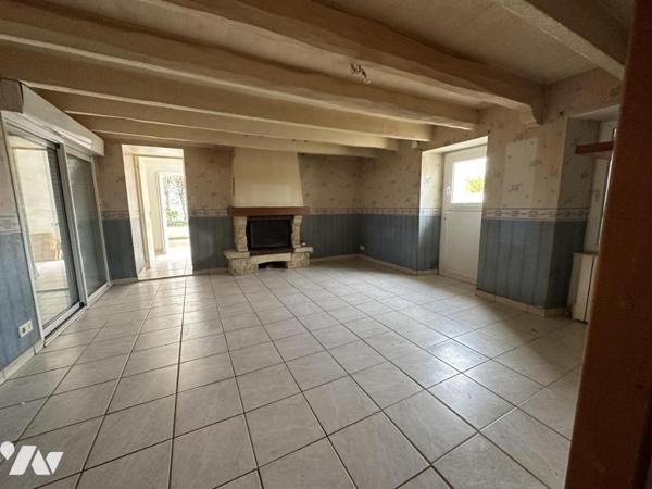 A VENDRE 56 SURZUR MAISON ANCIENNE SUR BEAU TERRAIN DE 767 m²