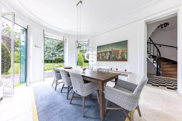 Hôtel particulier 12 pièces à vendre Marnes la Coquette - 92430 / Réf: 21744-VD