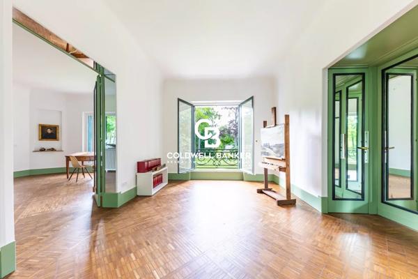 Hôtel particulier 12 pièces à vendre Marnes la Coquette - 92430 / Réf: 21744-VD