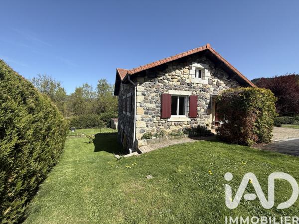 Maison à vendre 6 pièces 138 m² Saint-Germain-Laprade