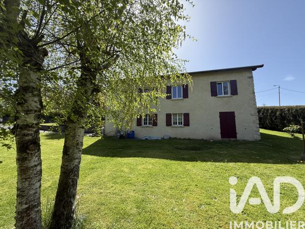 Maison à vendre 6 pièces 138 m² Saint-Germain-Laprade