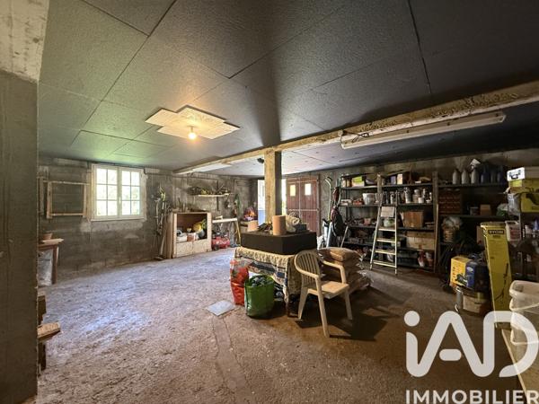 Maison à vendre 6 pièces 138 m² Saint-Germain-Laprade