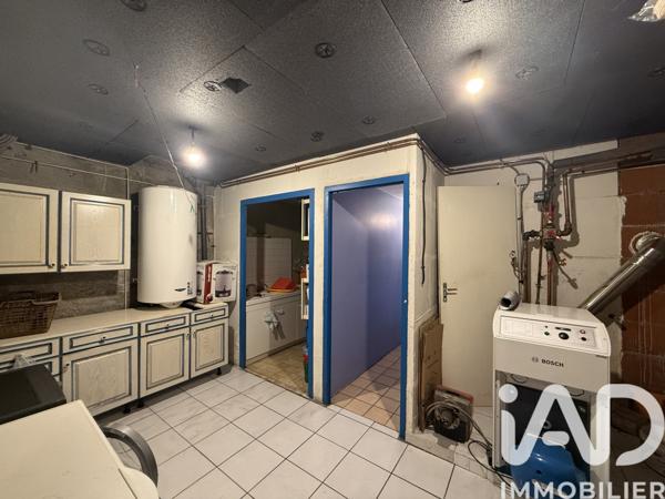 Maison à vendre 6 pièces 138 m² Saint-Germain-Laprade