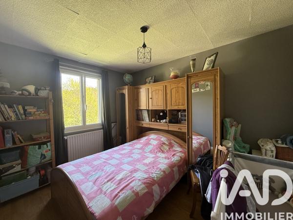 Maison à vendre 6 pièces 138 m² Saint-Germain-Laprade