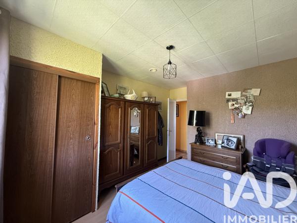 Maison à vendre 6 pièces 138 m² Saint-Germain-Laprade