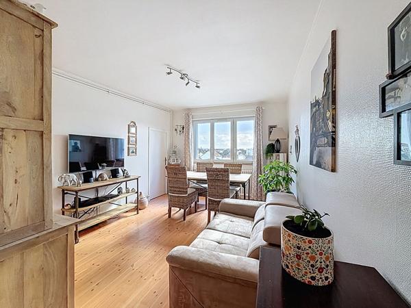 Meaux centre ville - Avenue Clémenceau - 10 minutes à pied de la gare - appartement F4 - 3 chambres - 1 loggia transformée en bureau - Cave - Garage fermé et une place extérieure