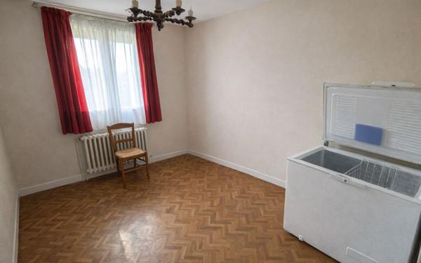 Maison à vendre    3 pièces •  Crépy